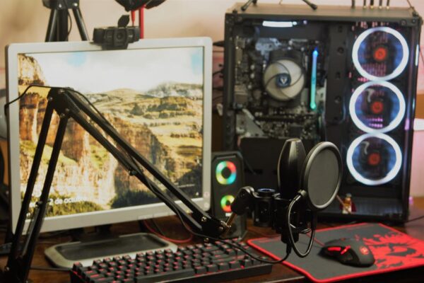 Setting Up the Perfect Gaming Microphone for Streaming
