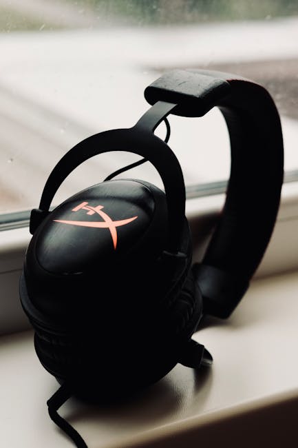 Detailed Gaming Headset Reviews: Noise Canceling vs. Surround